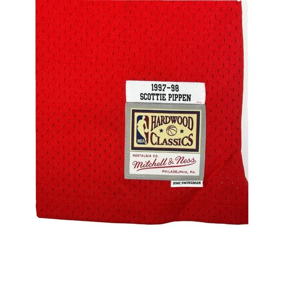 Mitchell & Ness Chicago Bulls Scottie Pippen #33 97-98 - Picture 3 of 8